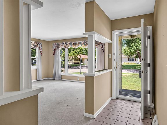 5th image of 5429 SW 19th St