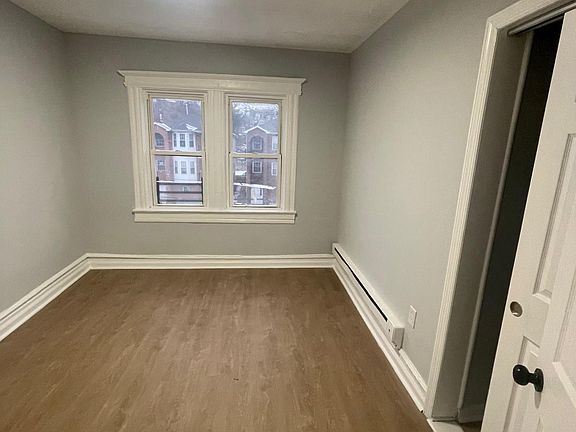 4th image of 136 Hedden Ter Floor 3