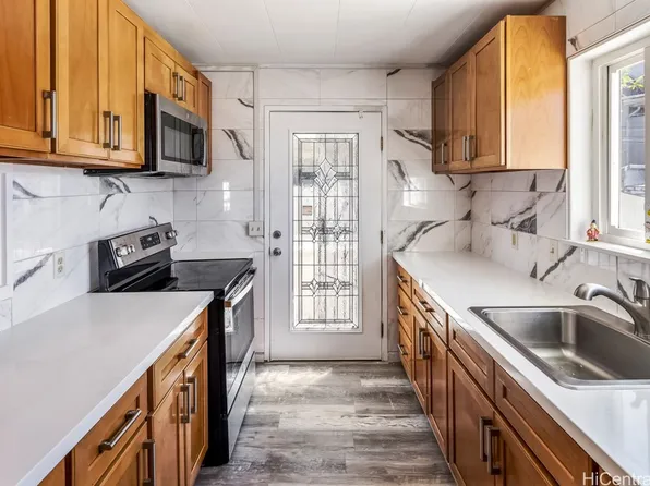 135 Prospect St APT A, Honolulu, HI 96813