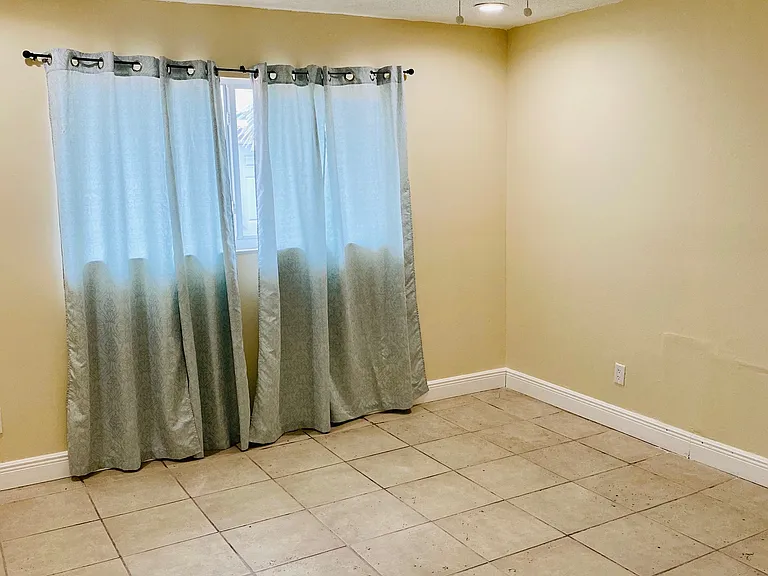 1836 Adams St #1 — Photo 6