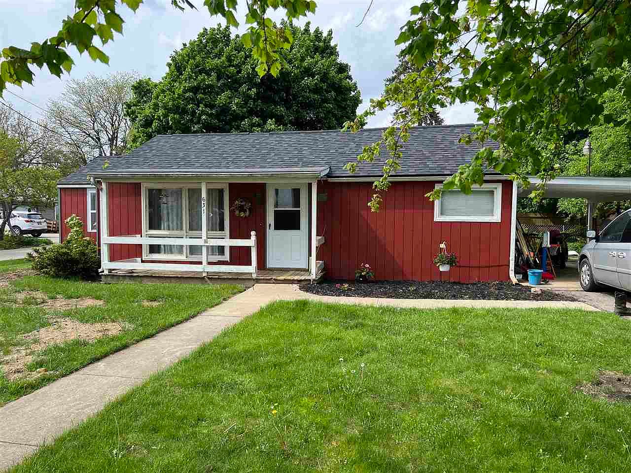 631 Grover St, Owosso, MI 48867 Zillow