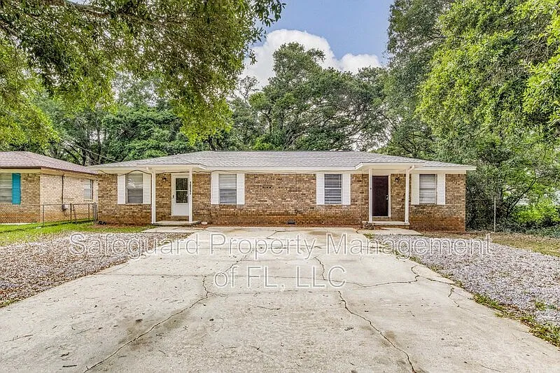 2 bed, 1.0 bath, 810 sqft, $1,150 — Photo 1