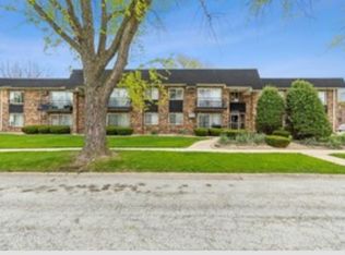 18205 Hart Dr APT 3B, Homewood, IL 60430