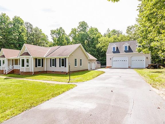2nd image of 1451 Dressage Way