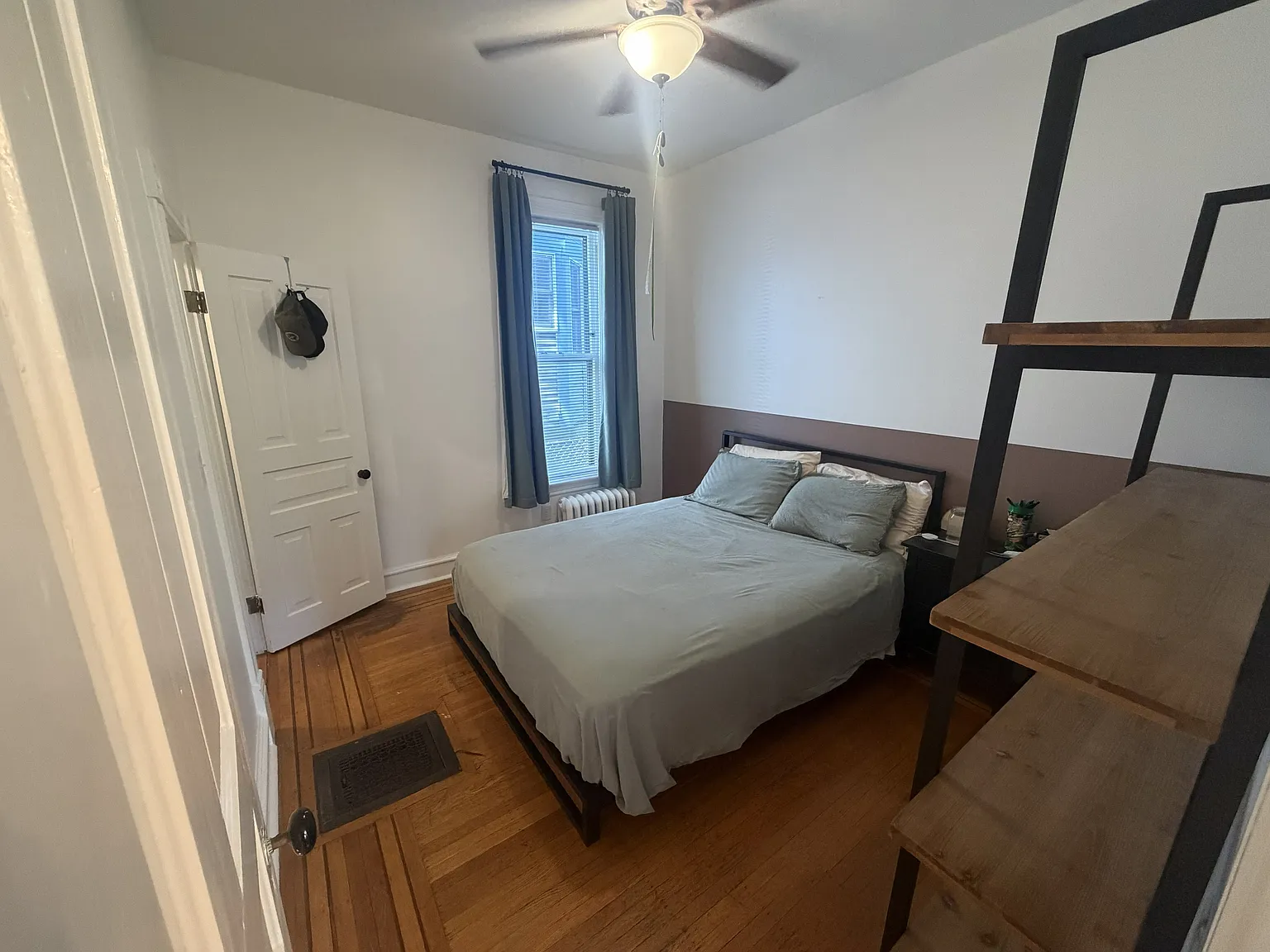 2 bed, 1000 sqft, $1,900 — Photo 4