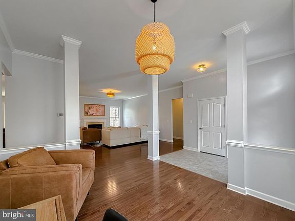3rd image of 28653 Burroughs Ct
