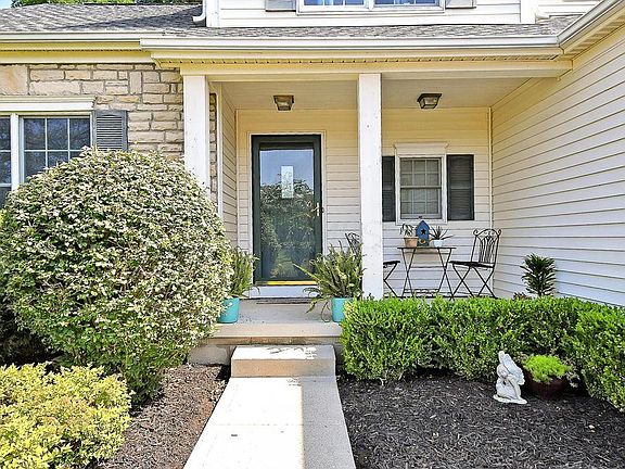 3rd image of 2450 Crestview Woods Ct