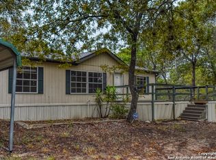 173 Spring Valley Dr, Adkins, TX 78101