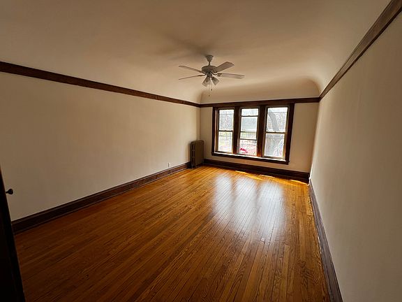 2nd image of 7351 N Paulina St APT 2E
