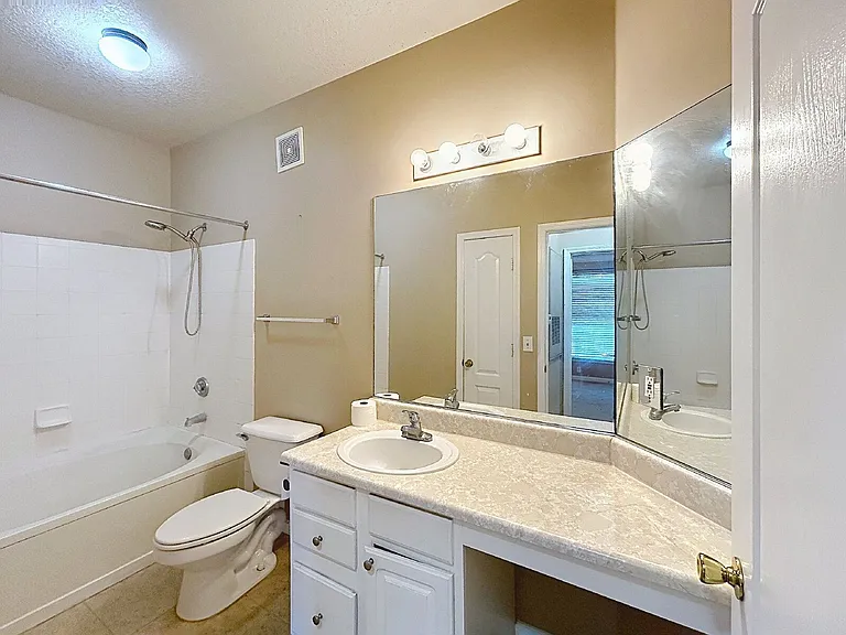 10471 Villa View Cir — Photo 9