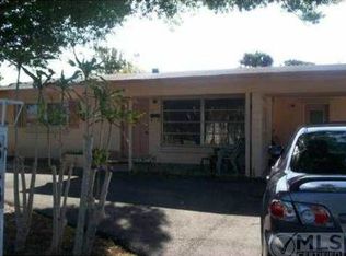 643 Riverside Dr, Palm Beach Gardens, FL 33410