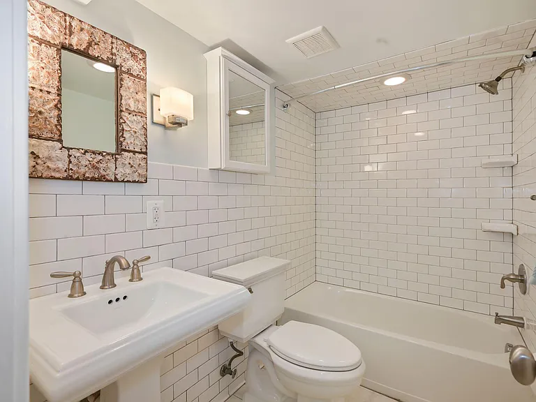 Full bath on lower level