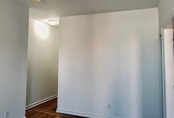 2nd image of 2554 38th St APT 2C