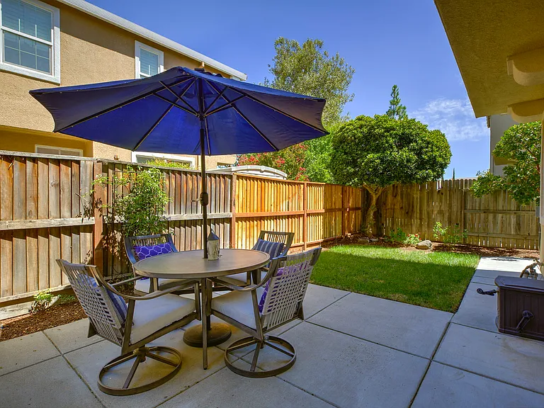 2050 Sierra View Cir #2-1 — Photo 12
