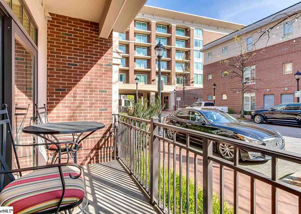 1st image of 155 Riverplace Unit 105