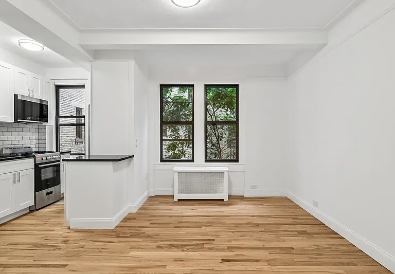 52 Clark St #3P — Photo 3