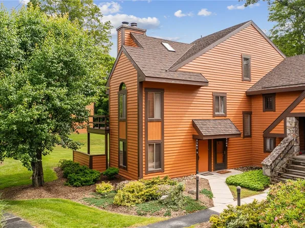 2301 Swiss Mountain Dr, Champion, PA 15622