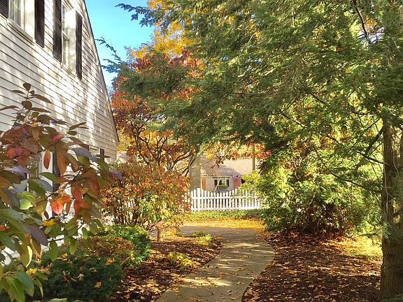 Walkway to gardens/rear lot