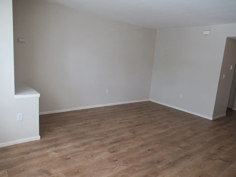 1655 S Cole St #B5 — Photo 5