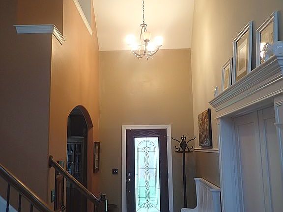 Vaulted foyer 