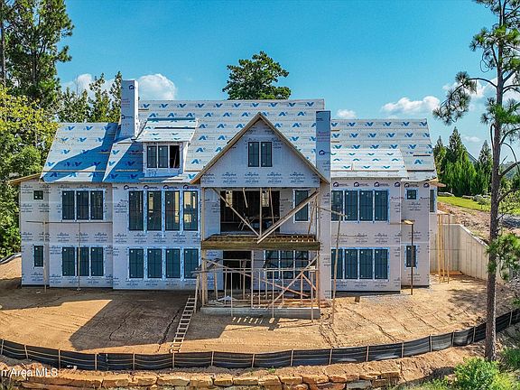 3rd image of 1821 S Ridge Cir
