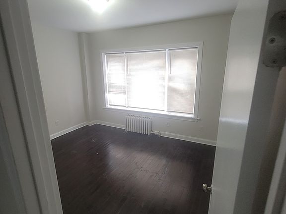 4th image of 25 Jones St