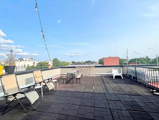 Rented by REAL New York | media 7