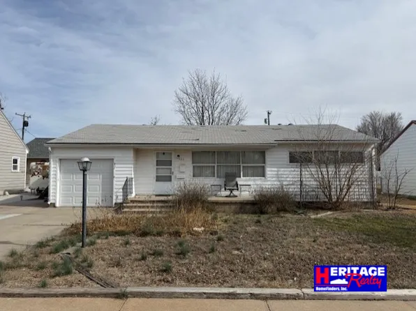 506 Stoeckly Pl, Garden City, KS 67846