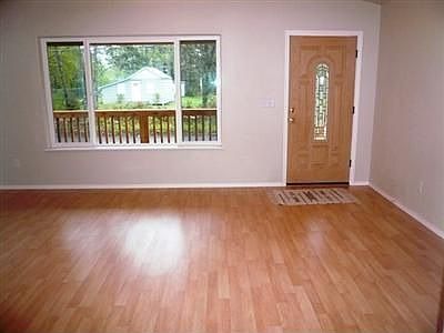 4th image of 2510 270th St