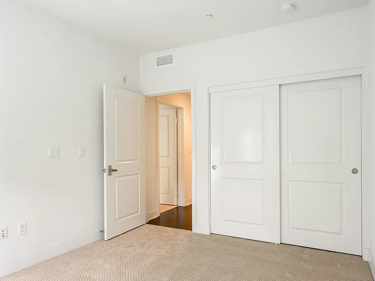 2349 Jefferson St #121 — Photo 13