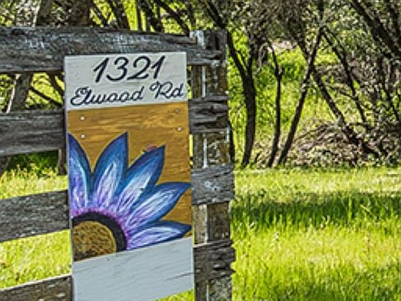 2nd image of 1321 Elwood Rd