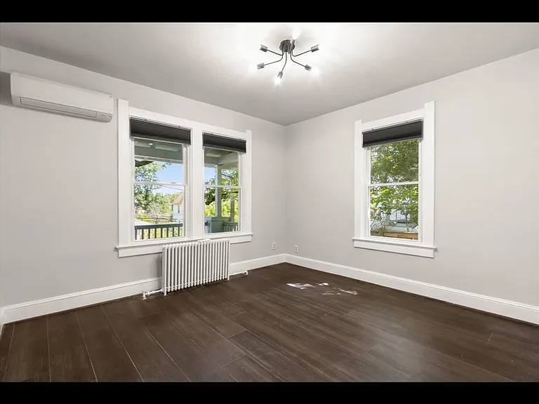 1405 Newton St NE — Photo 3