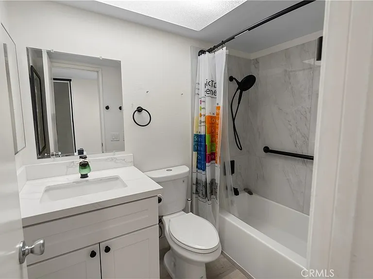 1532 Windsor Ln — Photo 15