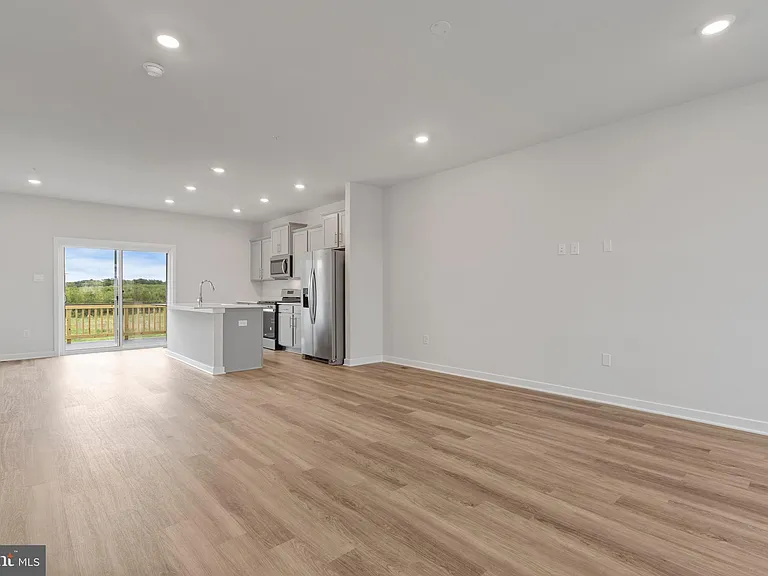 16639 Green Glade Dr — Photo 6
