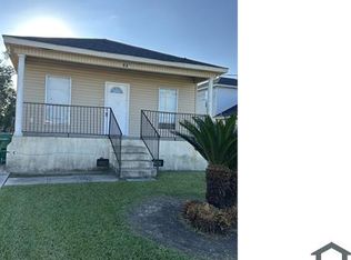 609 George St, Westwego, LA 70094