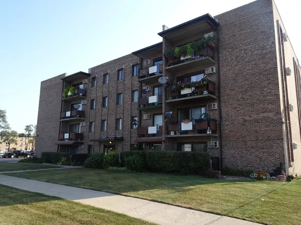 7945 S Oketo Ave APT 307, Bridgeview, IL 60455