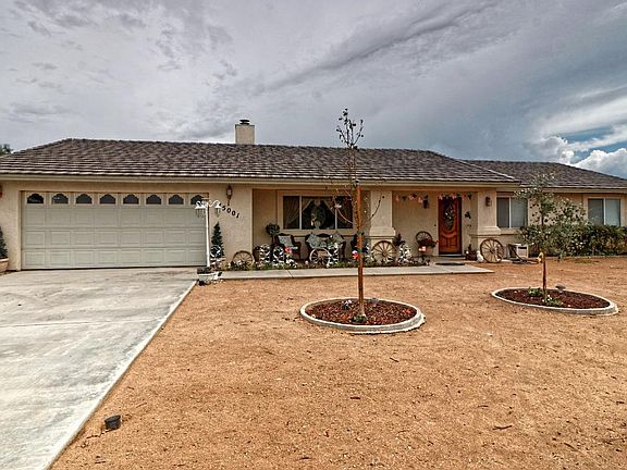 3rd image of 15001 Ramona Ave