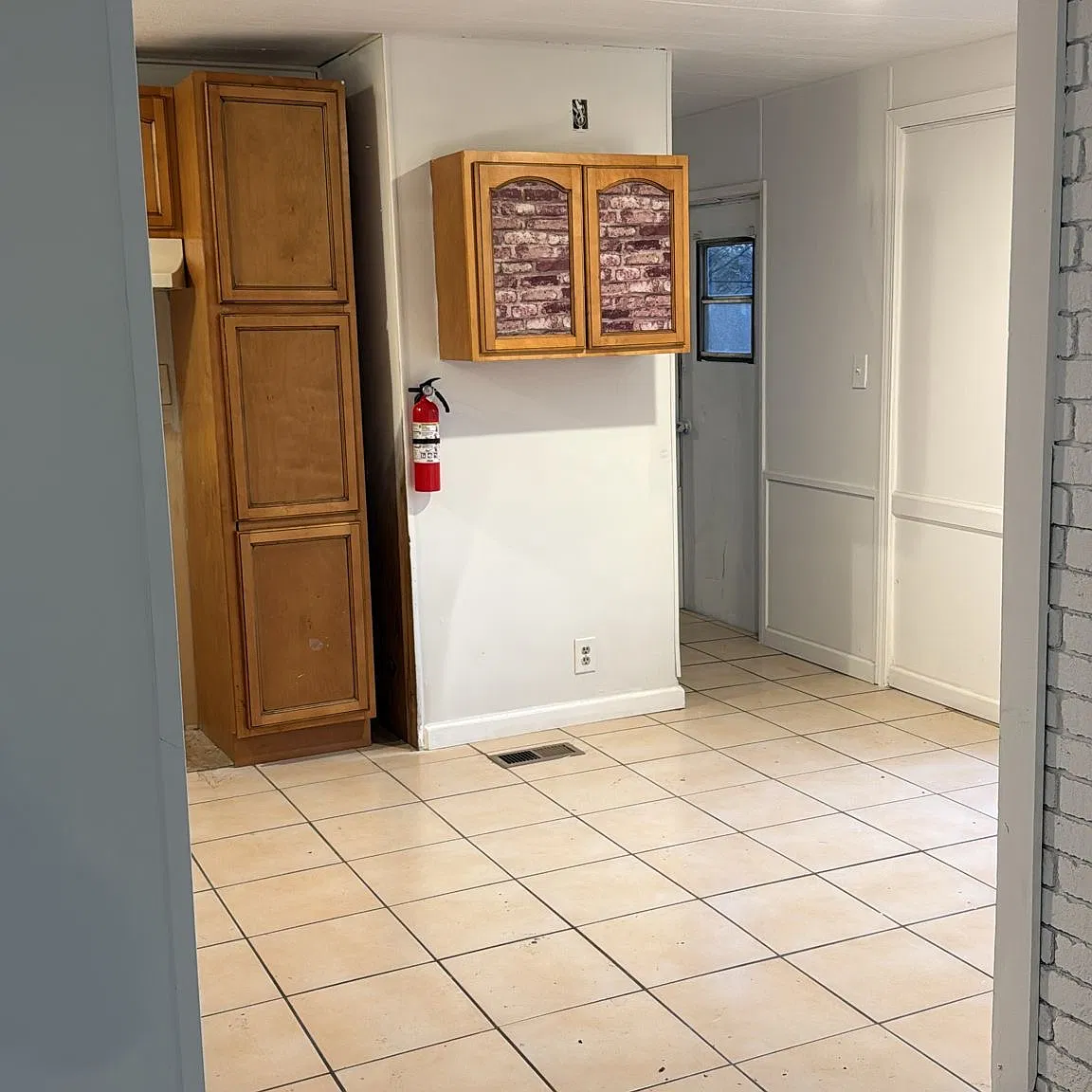 2 bed, 900 sqft, $950 — Photo 4