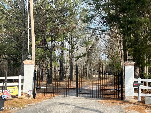 Barnes Rd, Florence, MS 39073