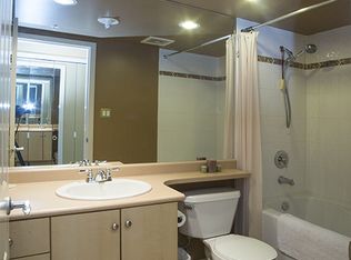 650 10th St SW #1207, Calgary, AB T2P 5G4