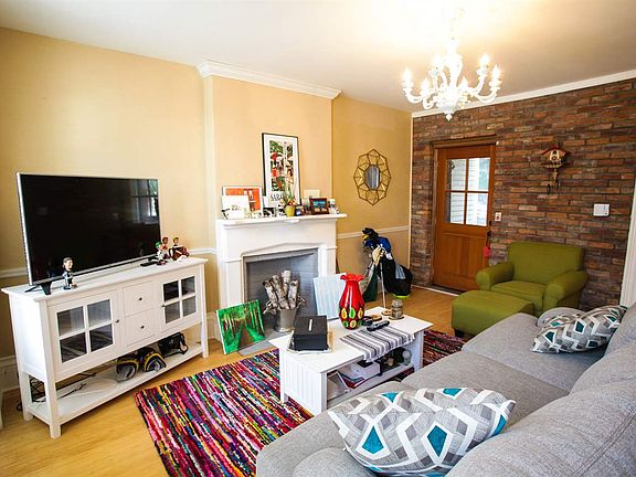 4th image of 69 Lawrence St #1