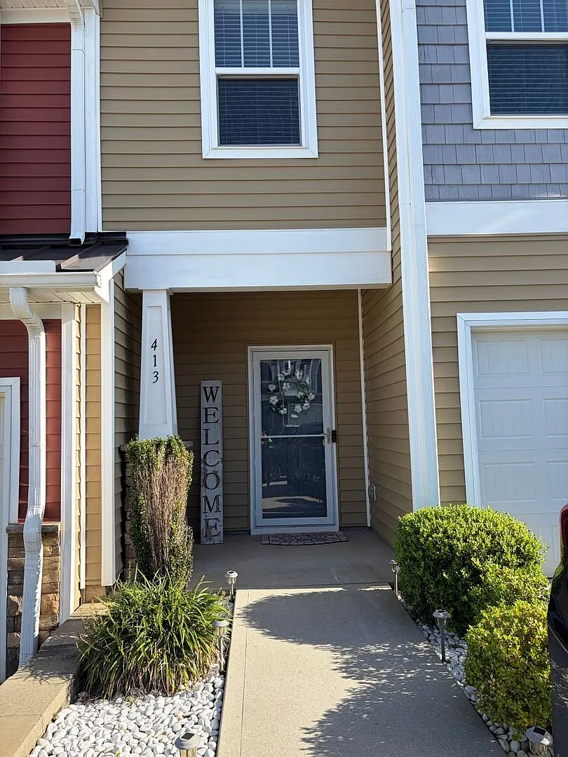 Location, Rental In Duncan!! — Photo 2
