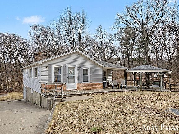 2nd image of 8457 Brower Lake Dr NE