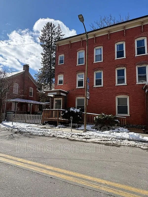 1 bed, 1.0 bath, 400 sqft, $1,150 — Photo 1