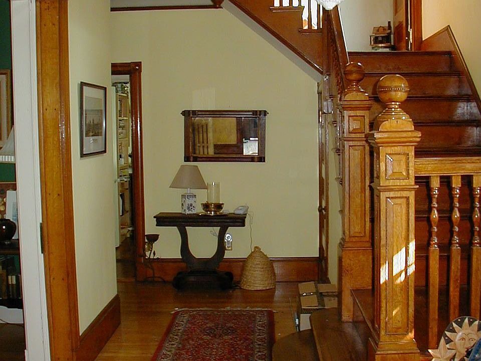 Original Oak Staircase, Flooring and Trim