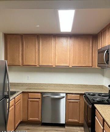 3rd image of 3012 Eastshore Pl