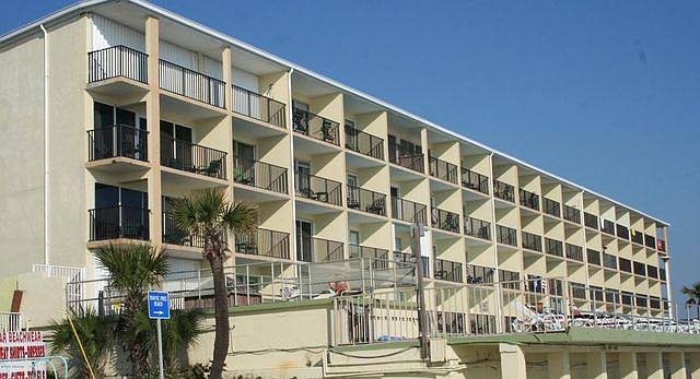1st image of 219 S Atlantic Ave #427