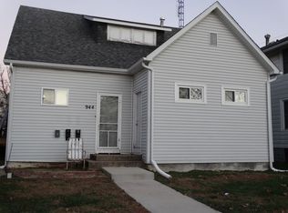 944 S Spring St UNIT B, Springfield, IL 62704