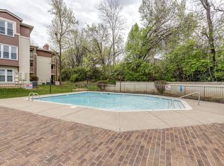 282 Hillsboro Pl, Nashville, TN 37215