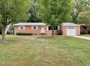 94 Glade Rd, Newport News, VA 23606